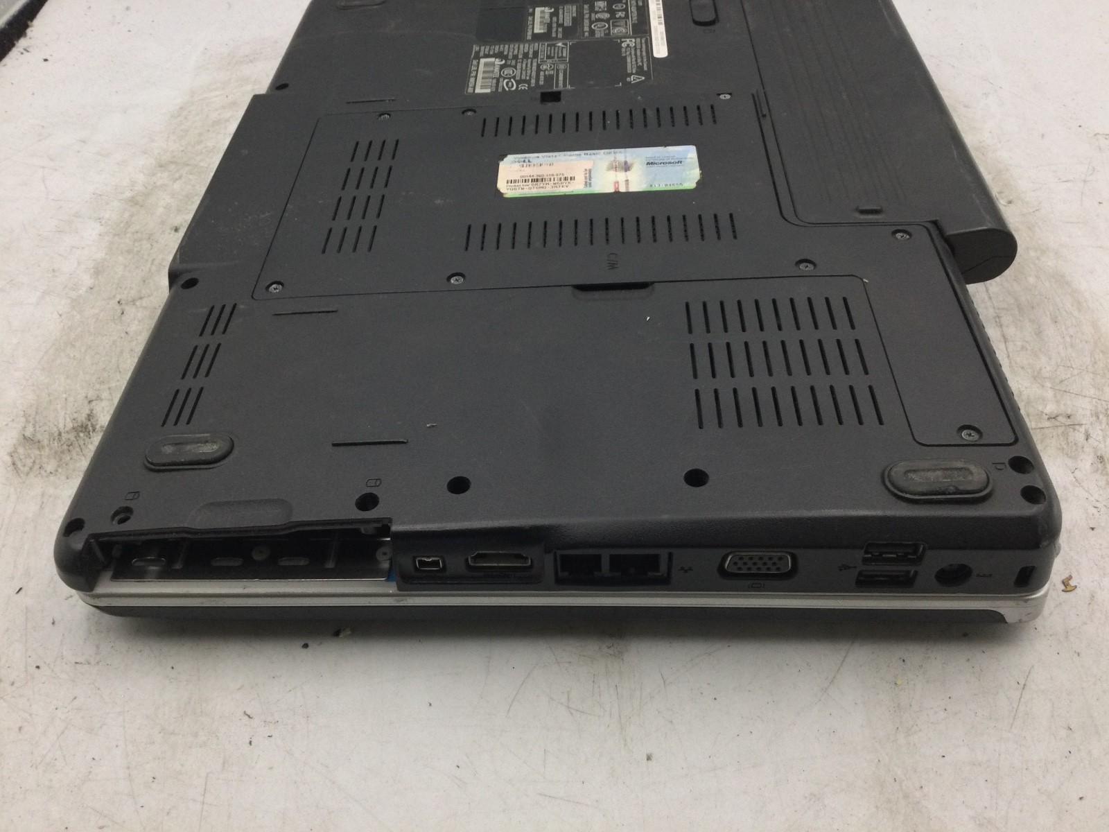 DELL INSPIRON 1720 – BOOTS TO BIOS – INTEL CORE 2 DUO – 512MB RAM -READ DESC- BB
