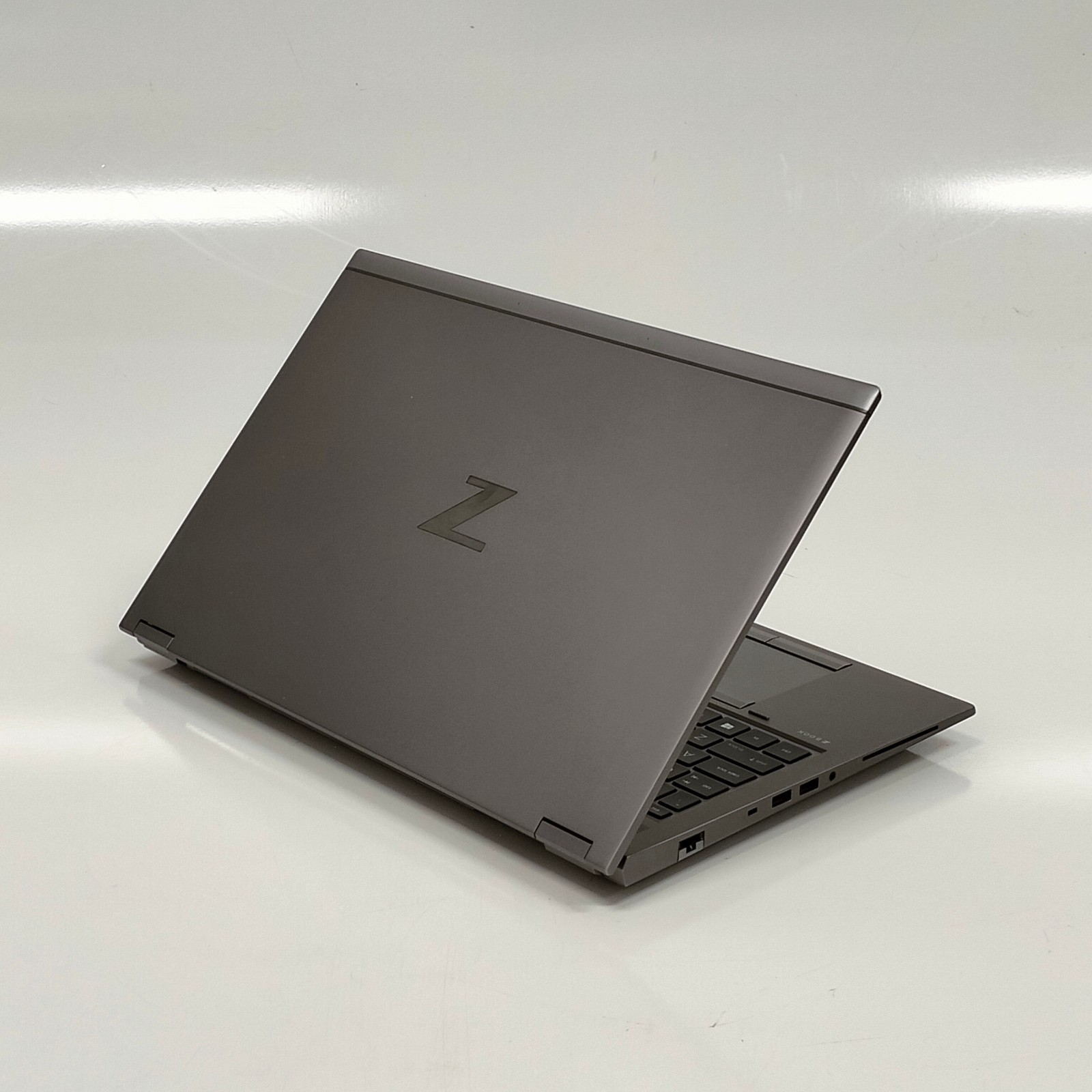 HP ZBook Fury 15 G7 FHD Workstation i7-10850H 32GB RAM T2000 4GB GPU 512GB SSD
