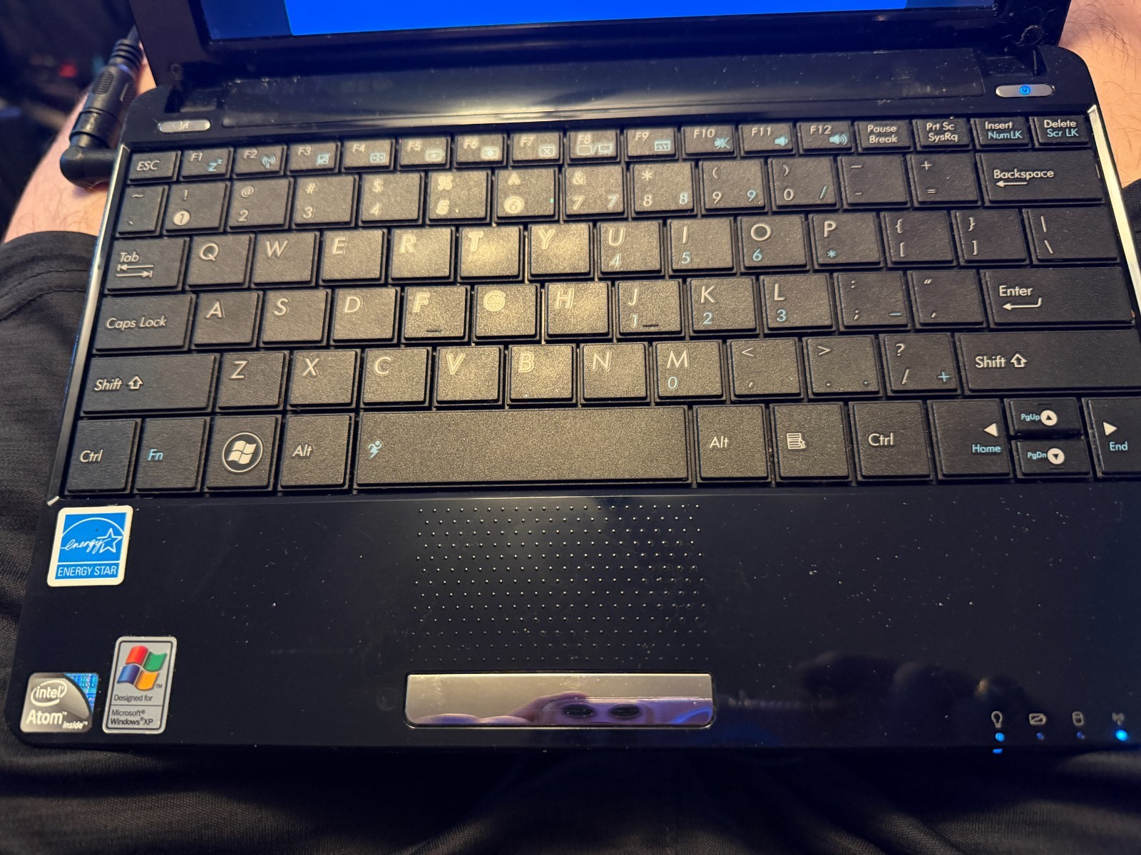 ASUS Eee PC 1005HAB The OG Netbook Laptop Computer Windows XP Home PC