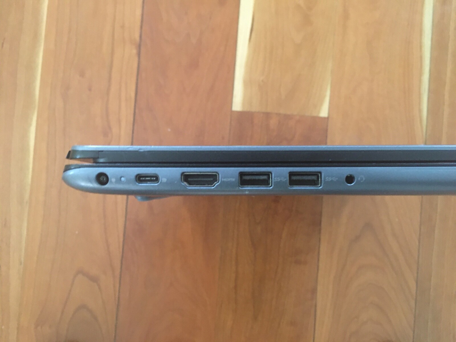 Dell Vostro 15 7500 15.6″ 512GB, Intel Core i7 w/ prot plan & accessories