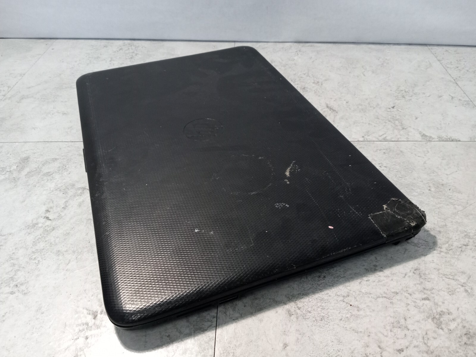 HP Notebook 15-AF141DX 15.6″ Laptop AMD A8-7410 Radeon R5 Graphics *READ -FM