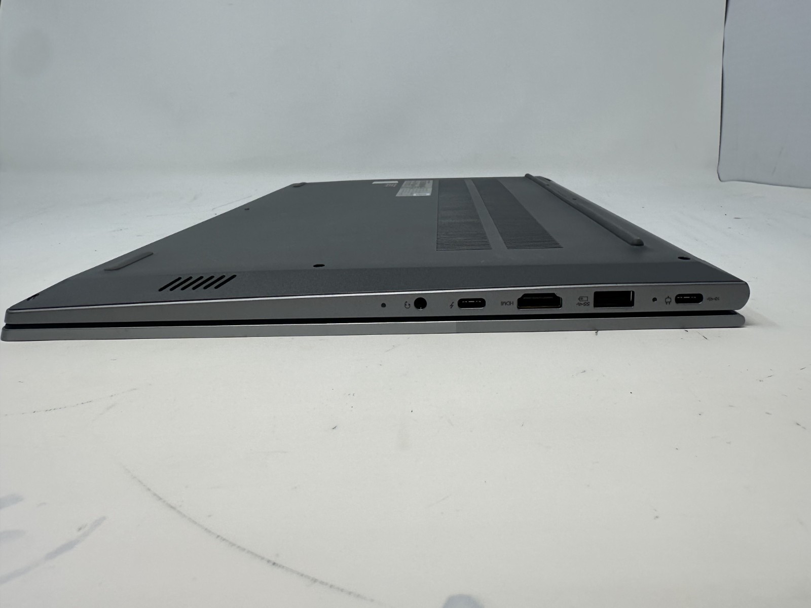 Lenovo Thinkpad 16 g6 IRL Laptop intel i5-1335U 16GB of RAM Win. 11