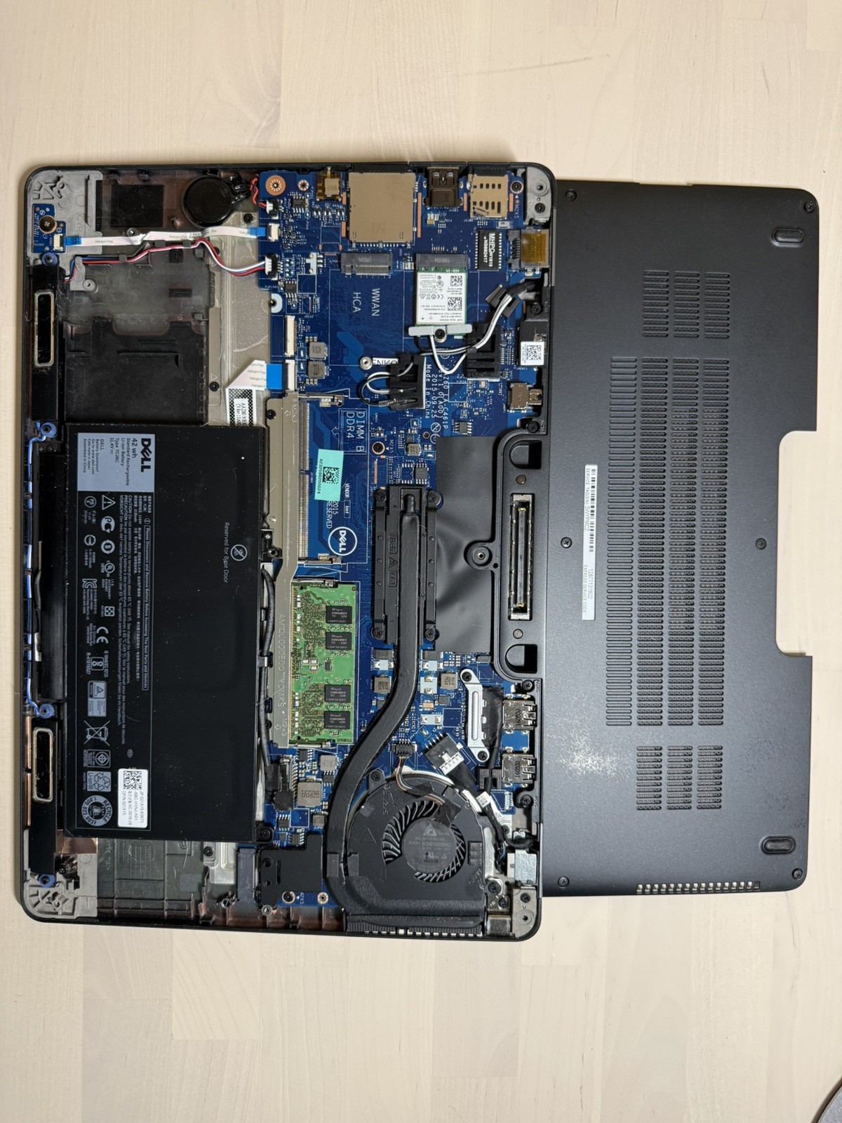 Dell Latitude E7470 Laptop Intel Core i5 6th Gen No HD/OS/AC Adapter