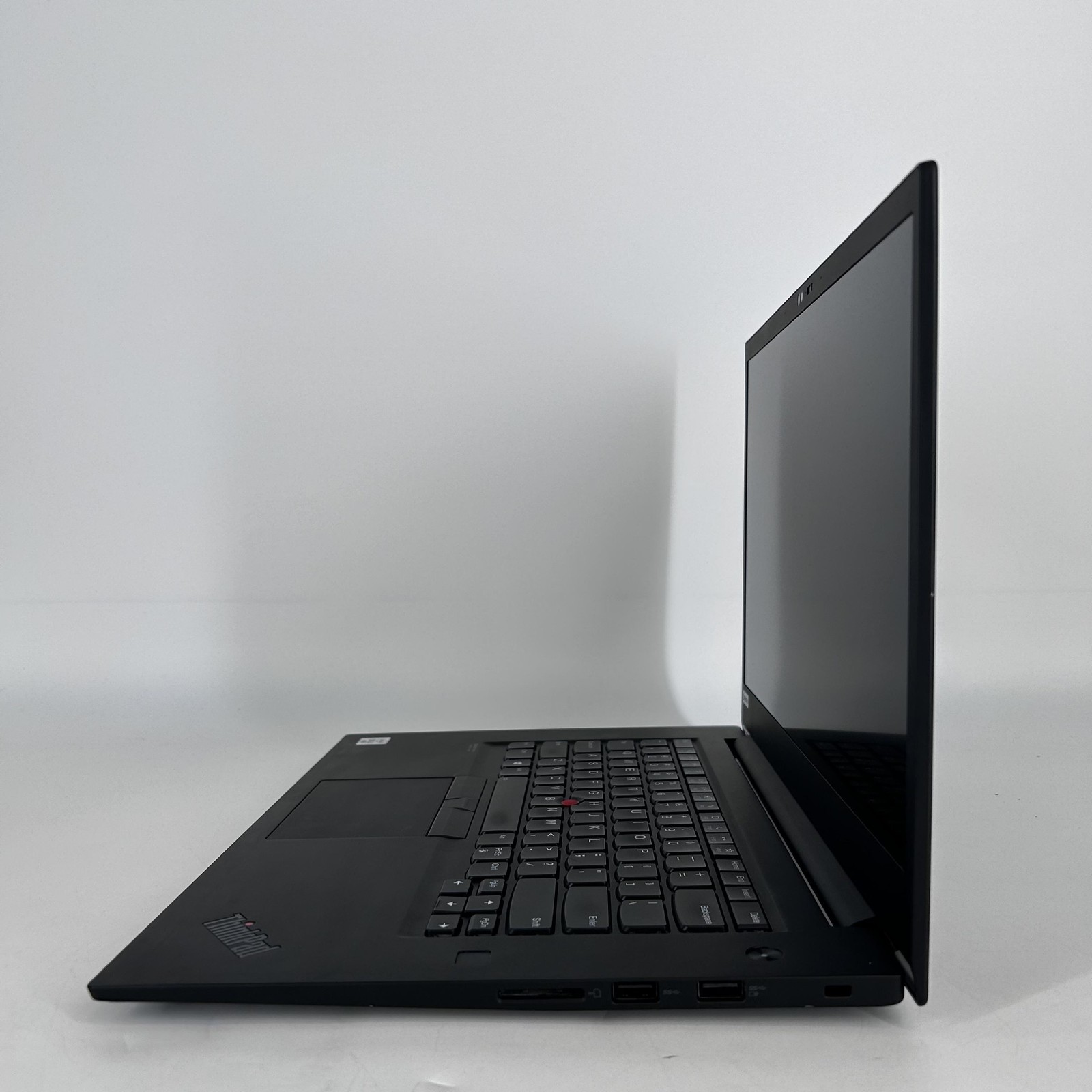 Lenovo ThinkPad P1 Gen 3 15 FHD i7-10850H 2.70GHz 32GB 512GB Quadro T2000 Max-Q