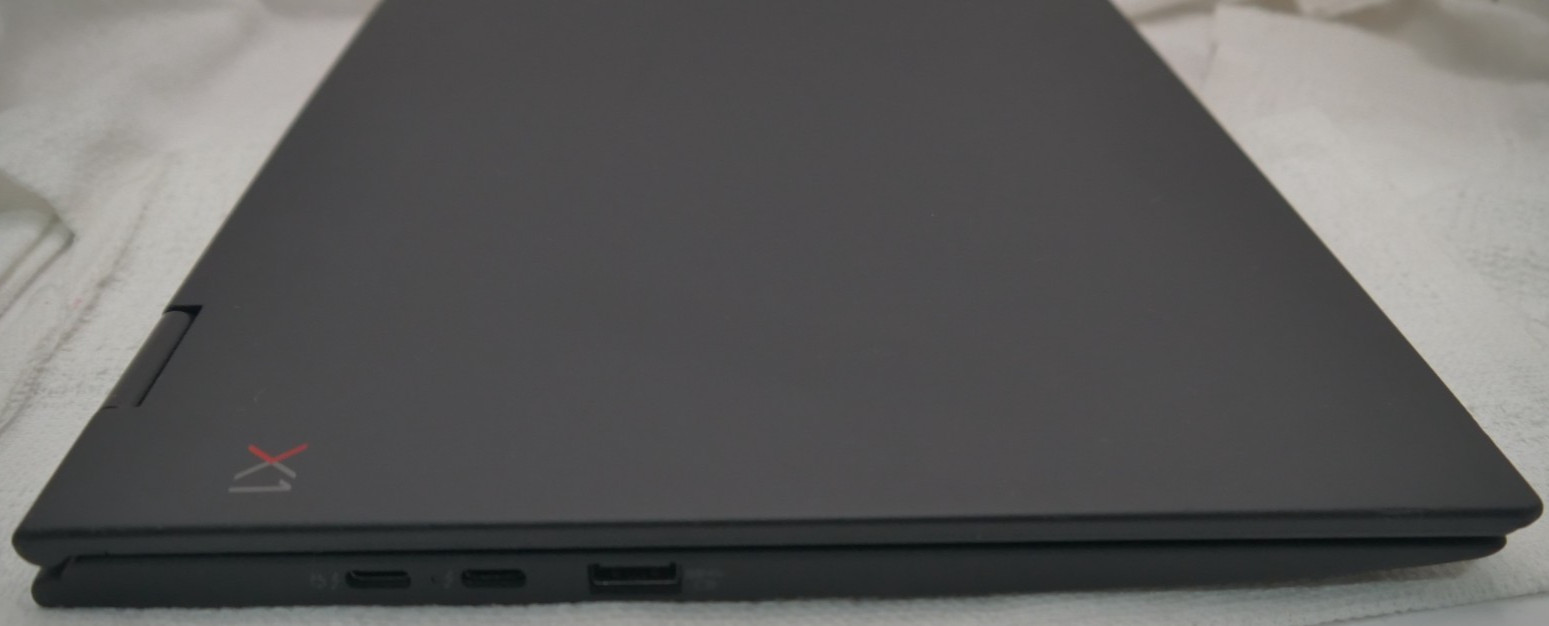 Lenovo X1 Yoga 3rd Gen ThinkPad 14″ Touch Intel i5-8350U 8GB 256GB NVMe Win 11