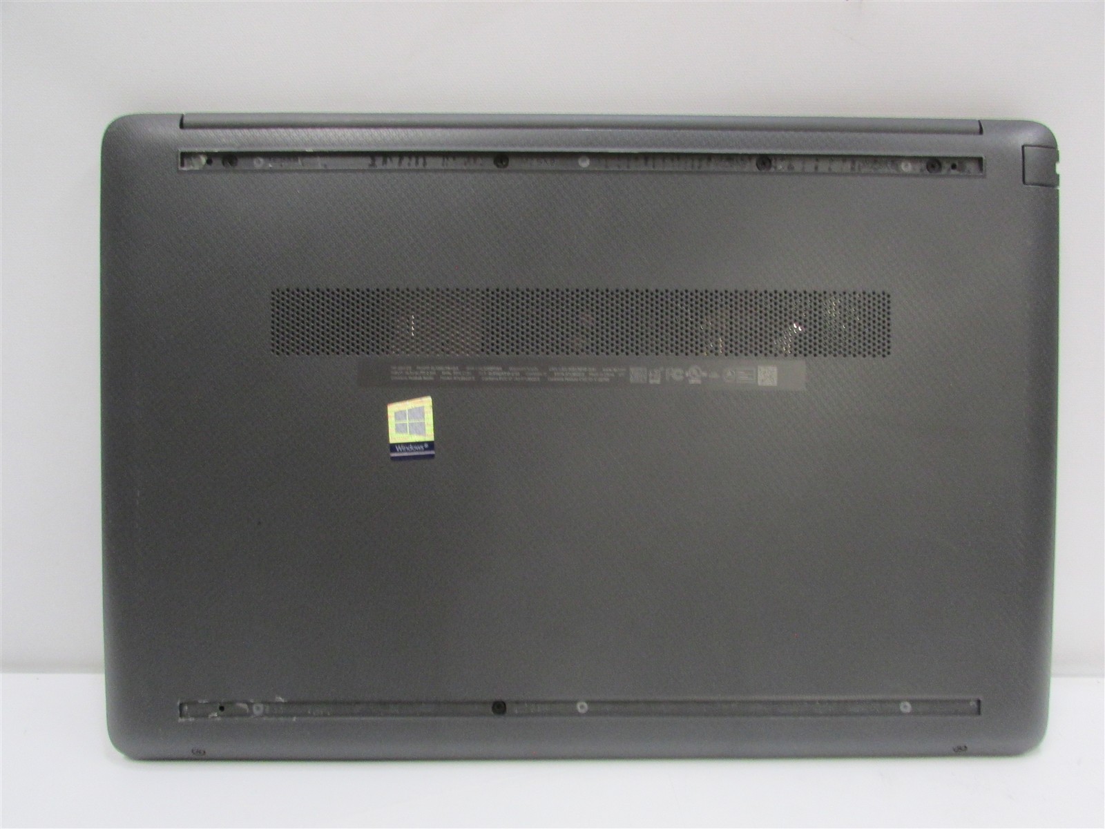 HP 250 G8 Notebook i5-1135G7 2.4GHz 16GB RAM 512GB NVME 15.6″ Windows 11 Pro
