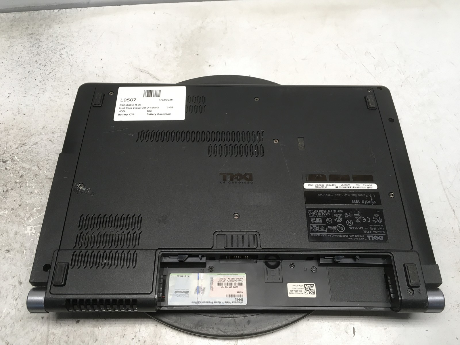 Dell Studio 1535 Intel Core 2 Duo 06FD 1.5GHz 3 GB NO HDD No Batt