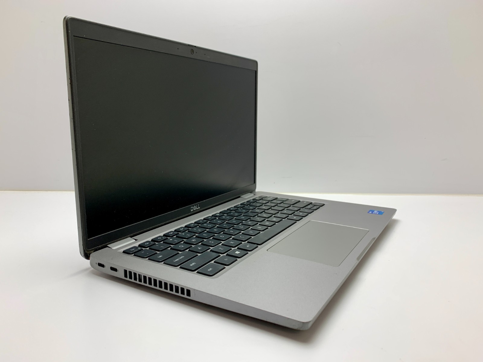 Dell Latitude 5420 | i5-1145G7 | 16GB RAM | 128GB NVMe | LINUX | CHIPPED PAINT