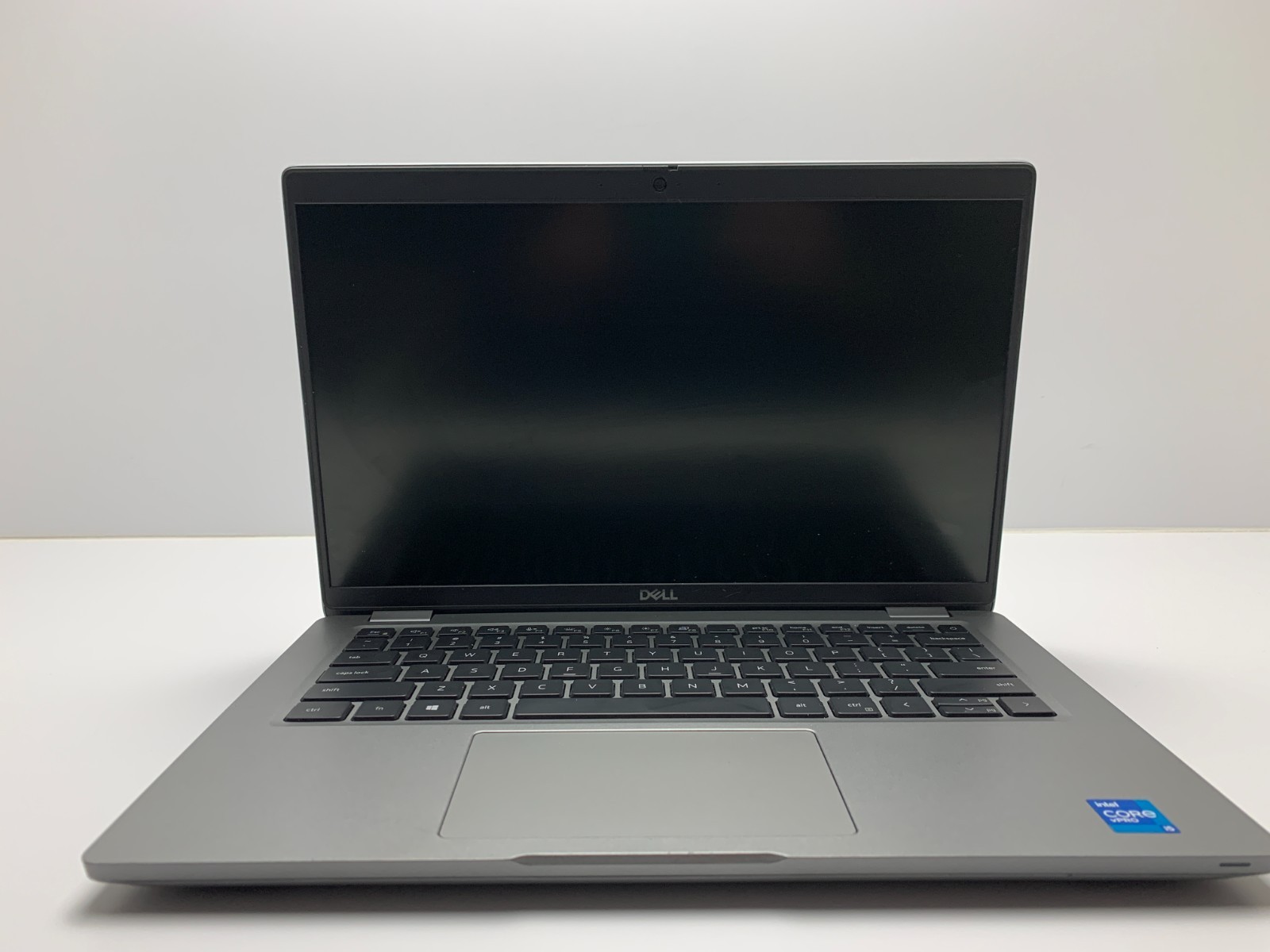 Dell Latitude 3590 | i7-8550U | 8GB RAM | 512GB NVMe | LINUX | READ