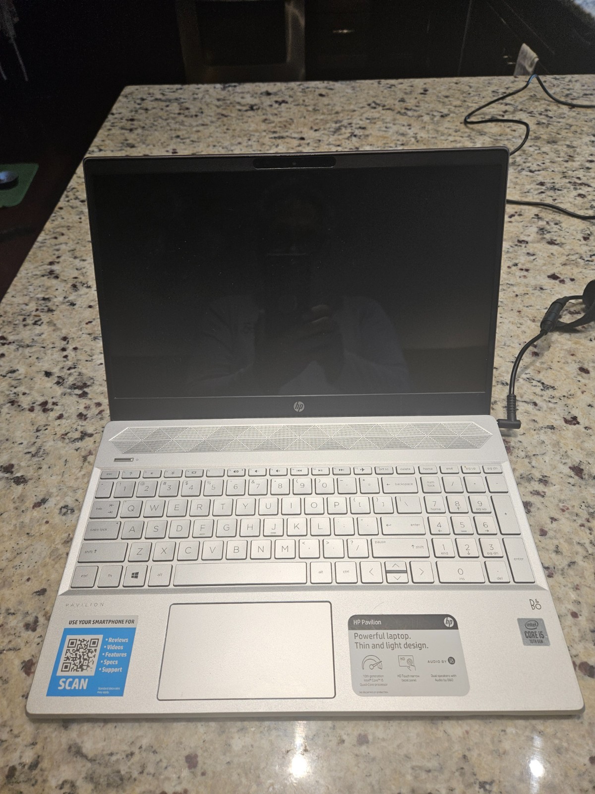 HP Pavlion 15-CS3010NR Intel i5-1035G1, 8GB, 256GB HD Touch Windows 11 Home