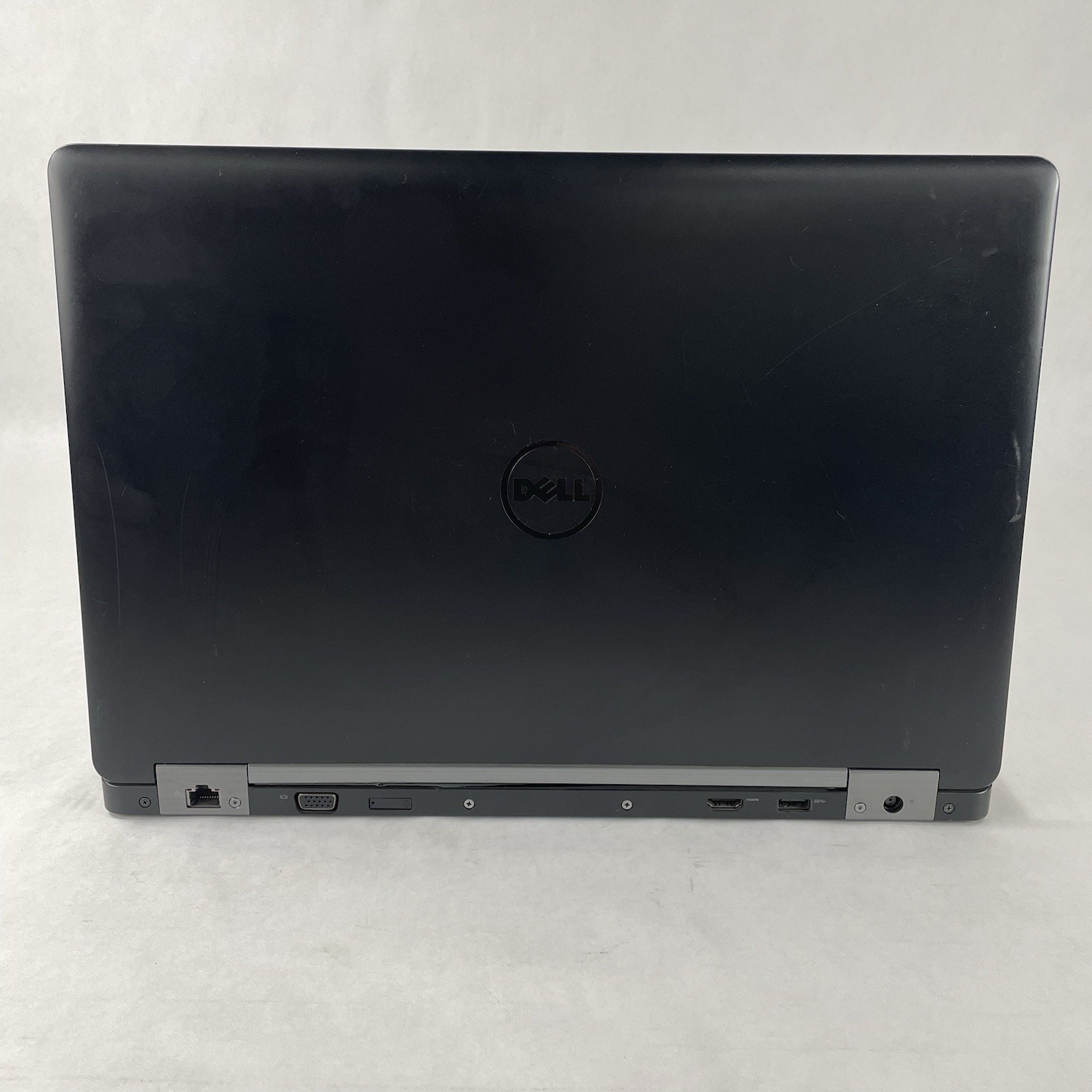 Dell Latitude E5570 15.6″ i3-6300U 2.40 GHz 8 GB RAM No SSD No OS No Battery