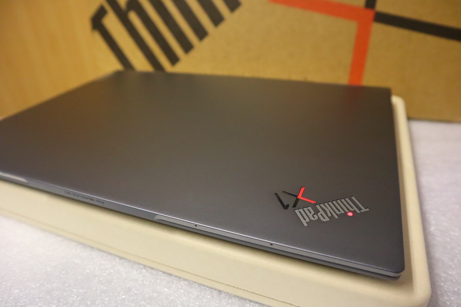 X1 Yoga G8 Gen8 US-English Lenovo Thinkpad I7-1360P 4TB 32GB WUXGA LTE 5G Touch