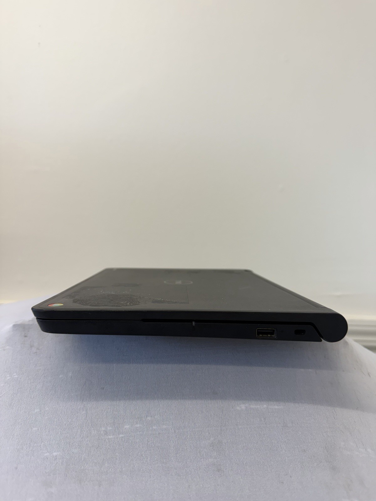 Dell Chromebook 11-P23T Laptop – Intel Celeron N2840 – RAM 4GB – Read Des