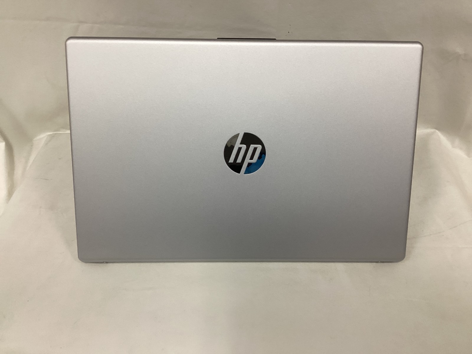 HP 15.6″ FHD Touchscreen AI Laptop Intel Core i7-1355U 16GB RAM 1TB SSD Iris Xe