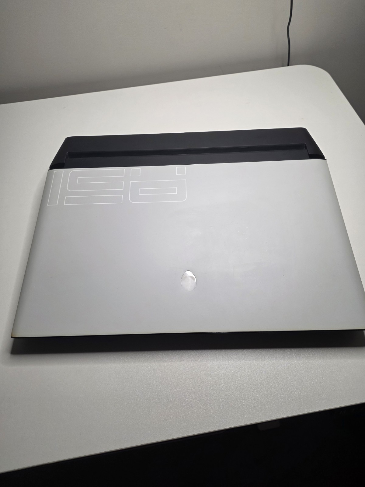 Alienware Area-51m Laptop, RTX 2080, i7-9700K, 16GB RAM, 512GB SSD + 1TB HDD