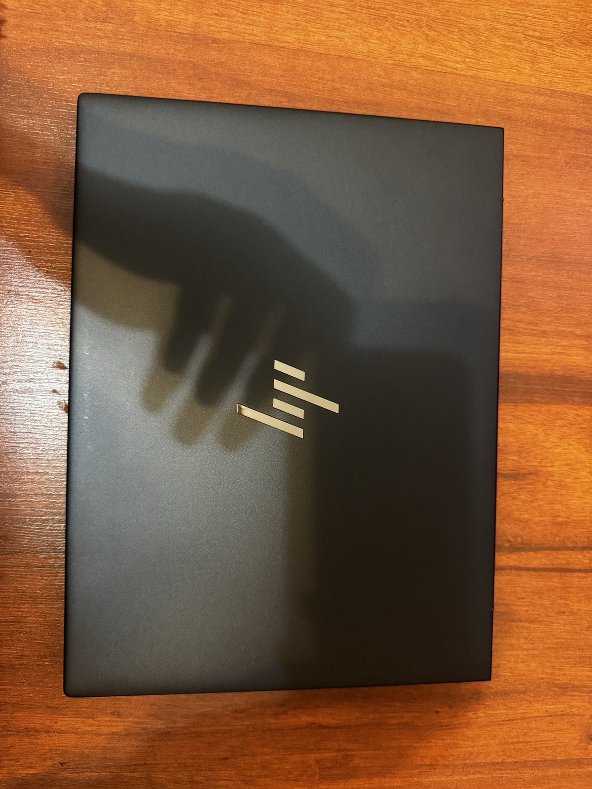 HP 13.5″ Dragonfly G4 Touch Screen – i7-1355U 32gb ram 512 GB – Warranty