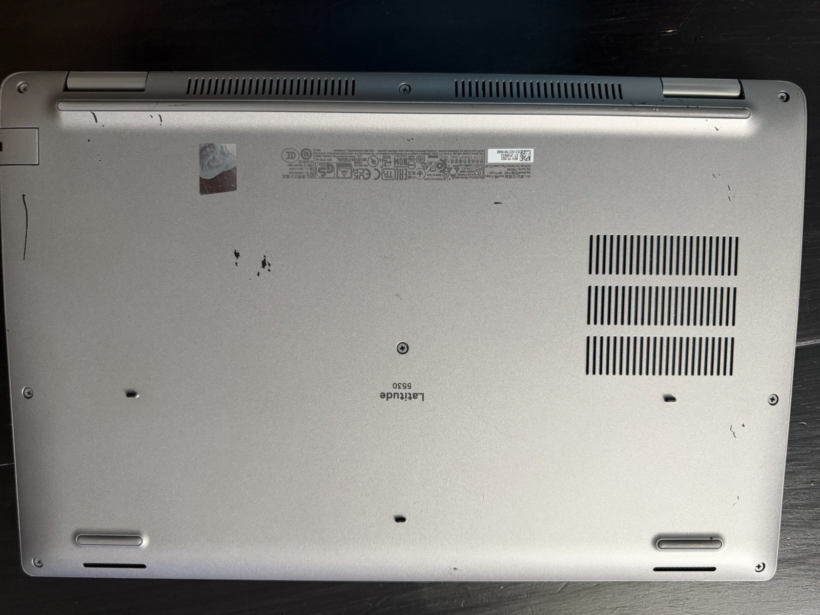 Dell Latitude 5530 i5-1245U 16GB 477GB SSD 15.6″ W11P Silver