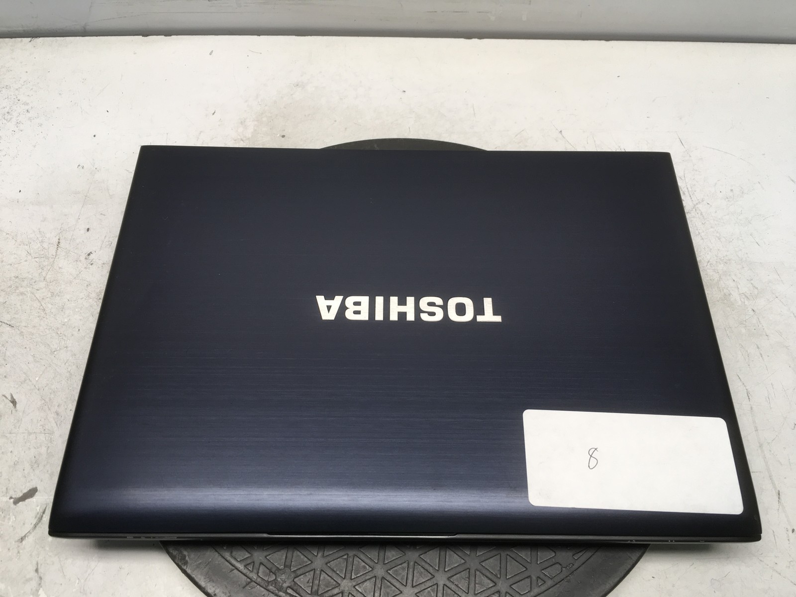 Toshiba Portege R835-P56X Intel i5-2410M 2.3GHz 4 GB NO HDD No Batt