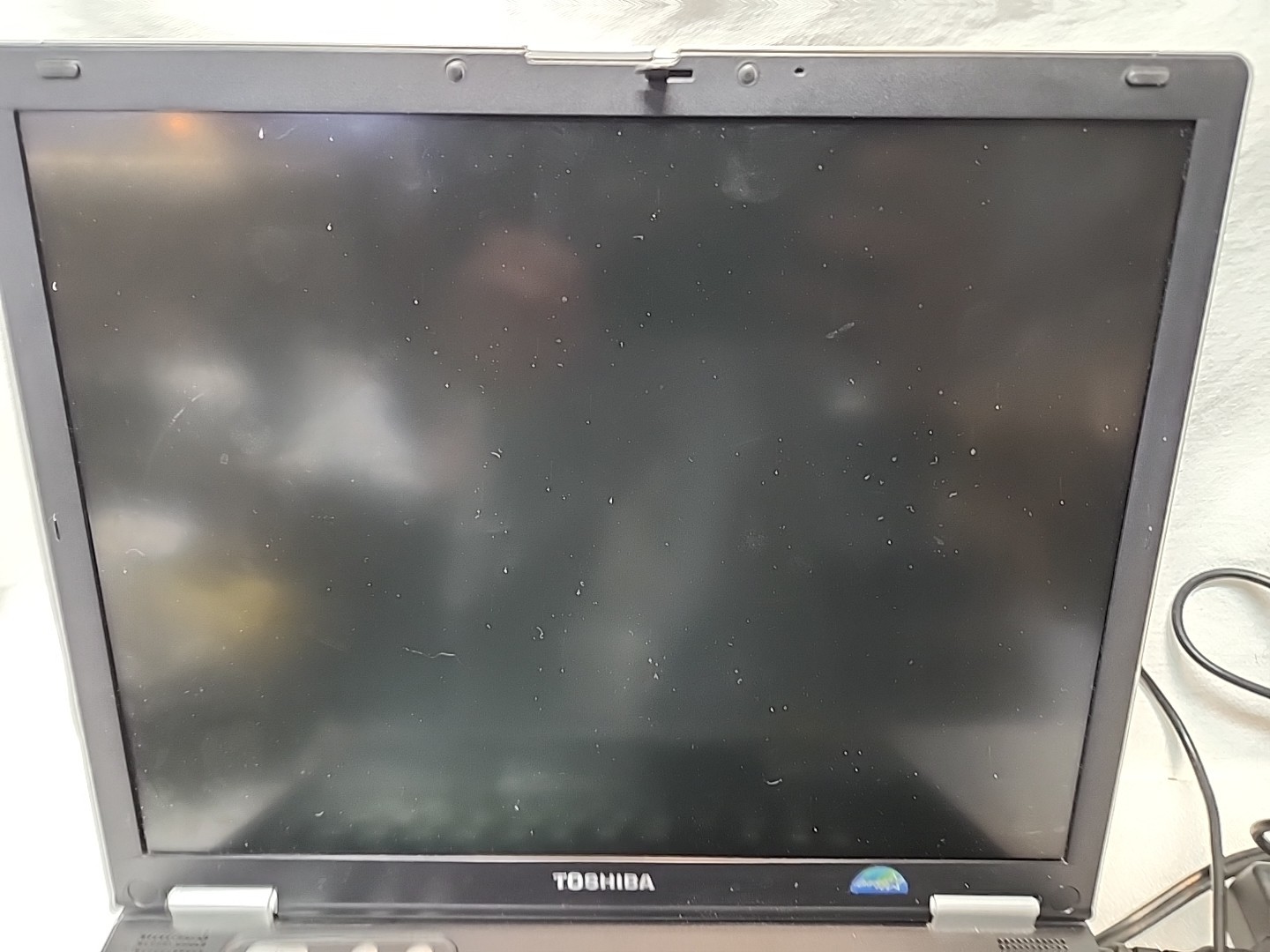Vintage Toshiba Tecra M2 PTM20U Laptop – For Parts – *READ