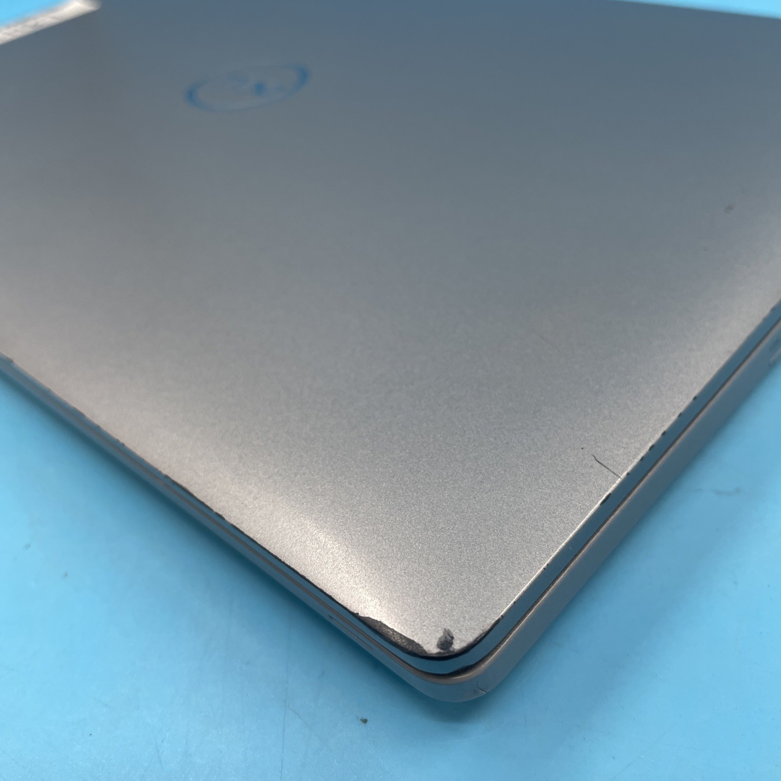 Dell Latitude 5411 | i7-10850H | 32GB RAM | MX250 | NO FAN/SSD/OS | 48% BATT