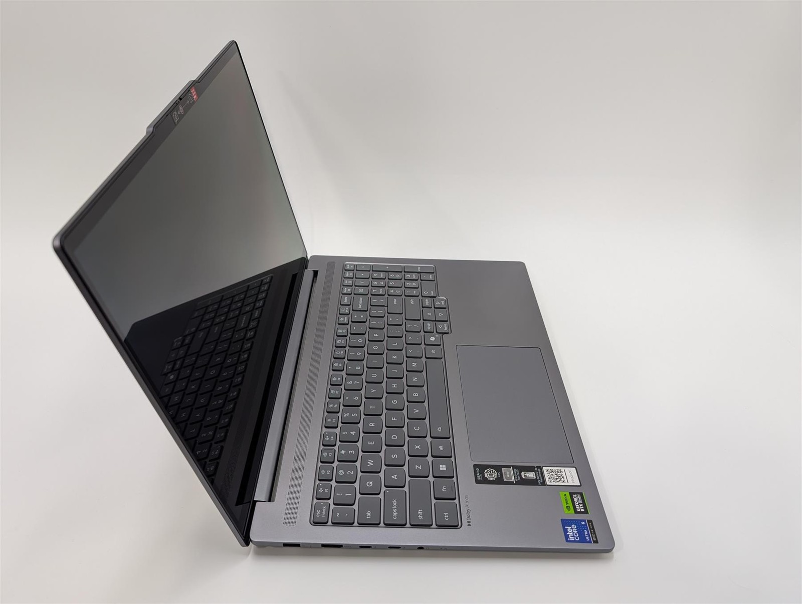 Lenovo IdeaPad Pro 5 16″ Ultra 9 285H 32GB 1TB SSD RTX Luna Grey Used-Very Good
