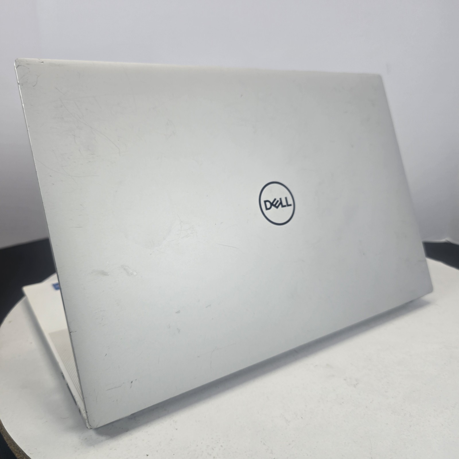 Dell XPS 15 9520 15.6″ (1TB SSD, i7 12th Gen., RTX 3050,4.70 GHz, 16GB) Laptop