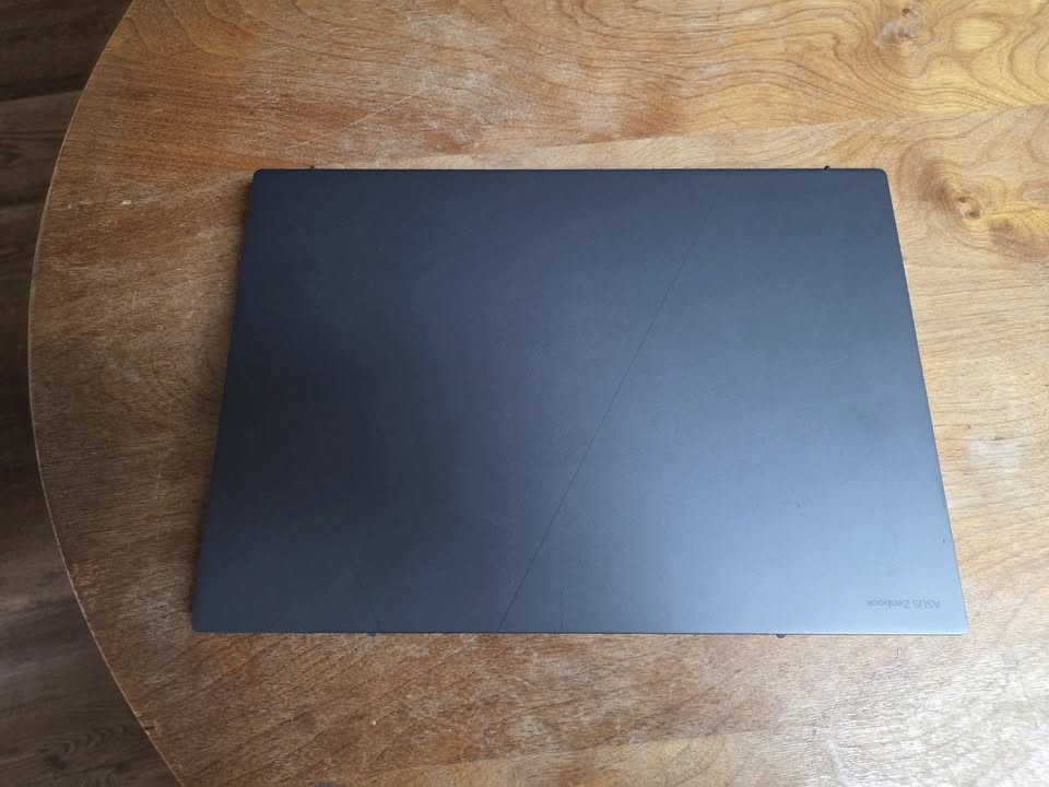 ASUS Zenbook Duo 14″ (Dual Touch Displays, Core Ultra, 32GB RAM, 1TB SSD