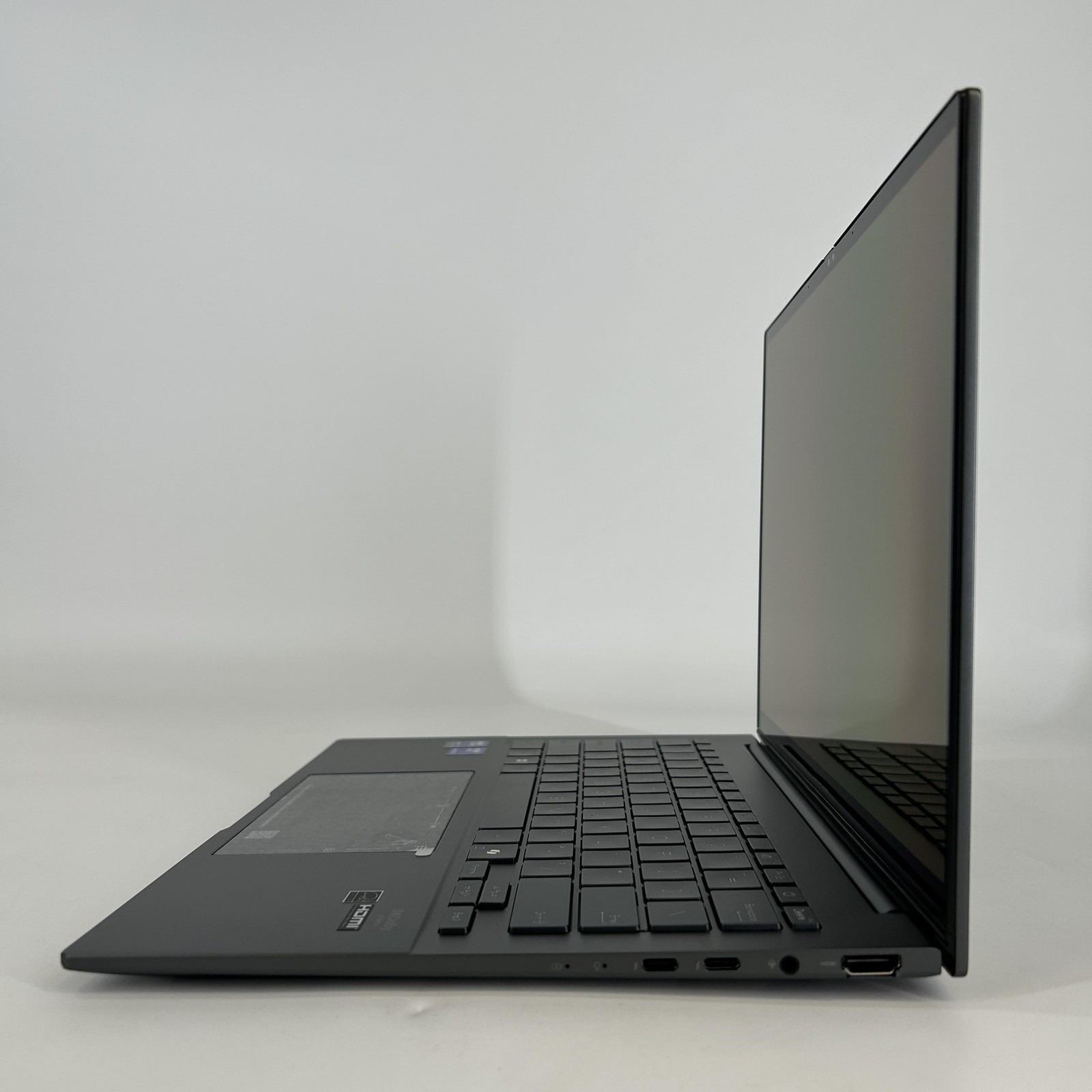 Asus Zenbook 14 FHD+ TOUCH 2.0 GHz Ultra 7 255H 16GB 512GB SSD Excellent