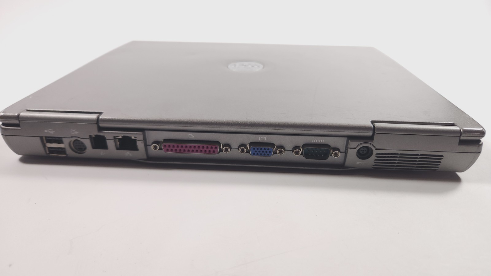 Retro Gaming Laptop Dell D600 Pentium 512mb RAM 20GB HD Windows XP Parallel Port