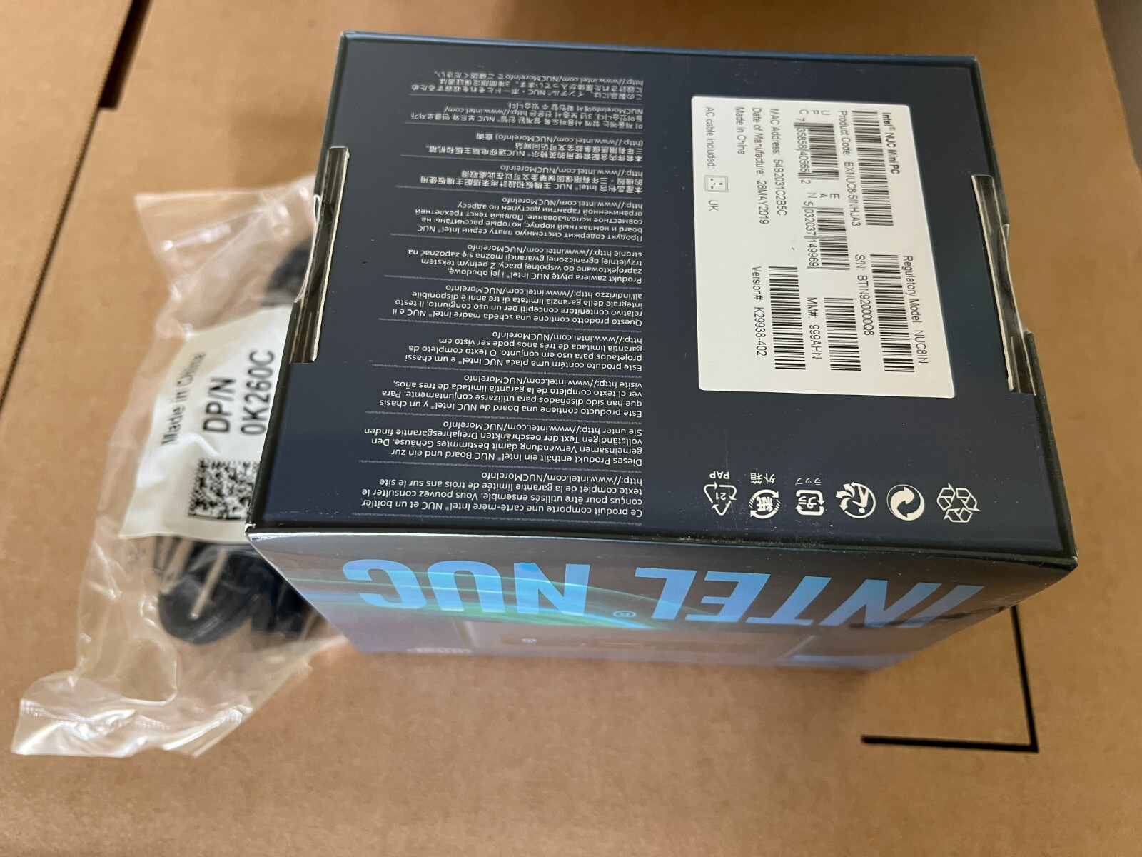 Intel NUC PC/workstation (1 TB HDD, i5-8265U UCFF 8th gen Intel Core™ i5, 8 GB,