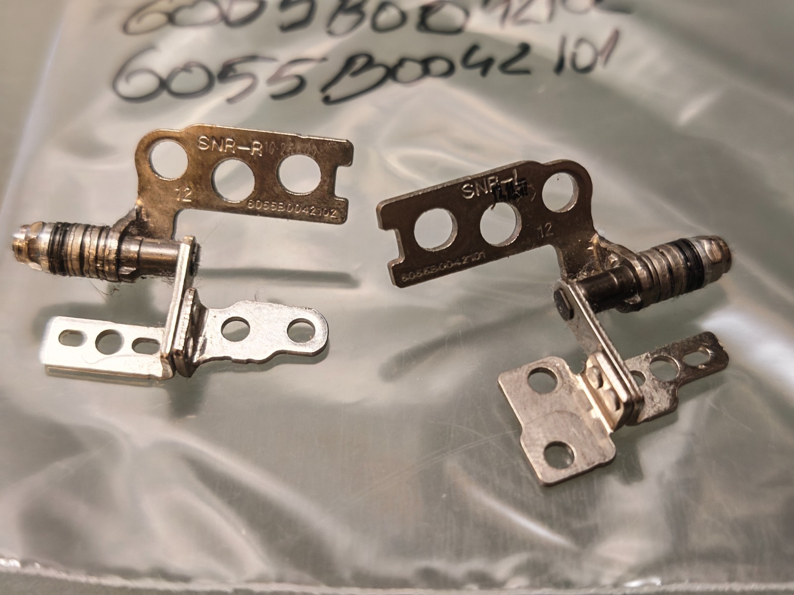 HP 820 G4 820 G3 725 G3 HINGES HINGES 6055B0042102 6055B0042101 #