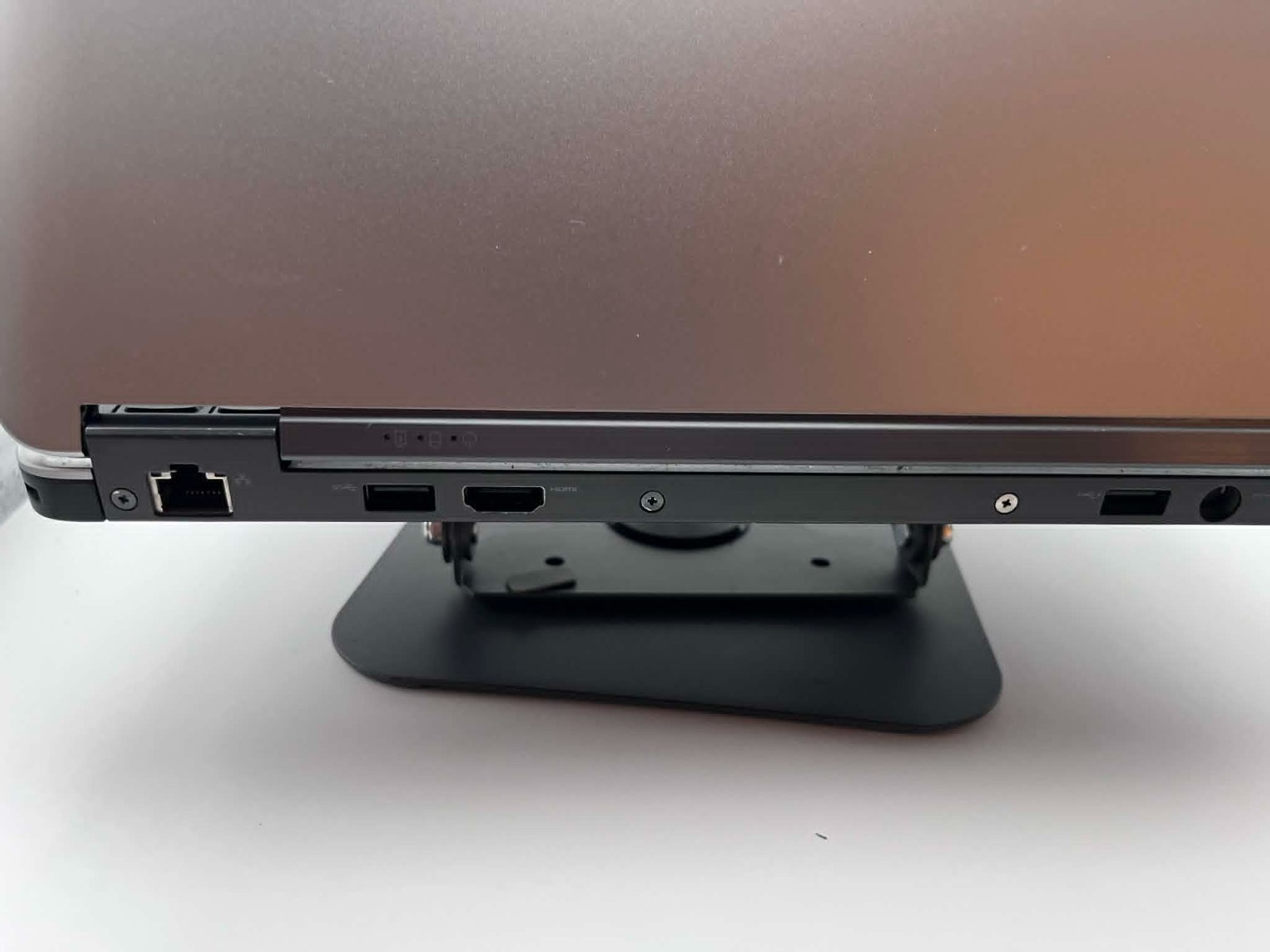 Dell Latitude|Linux Mint| i5-4310U| Backlit Keys |8GB RAM | 128GB SSD | 1 YR WTY