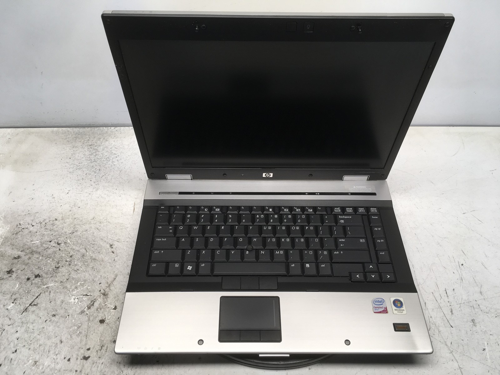 HP EliteBook 8530P Intel Core 2 Duo T9400 2.53GHz 4 GB NO HDD No Batt