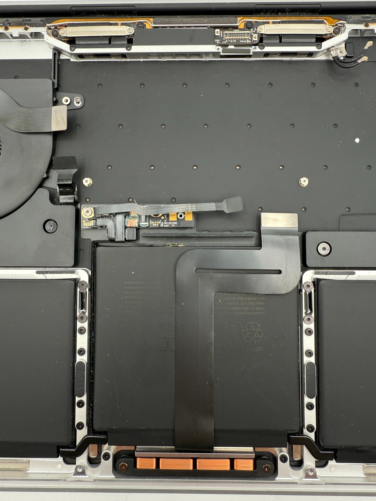 Apple MacBook Pro Touch 2019 A2159 Housing NO MOTHERBOARD For Parts/Repair – USA
