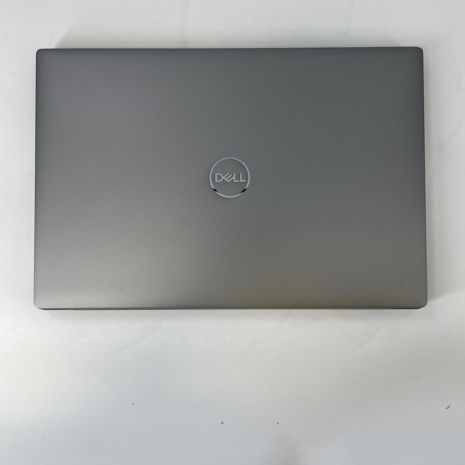 Dell Precision 5680 16 FHD+ 2.4 GHz i7-13700H 32GB 512GB SSD RTX A1000 Very Good