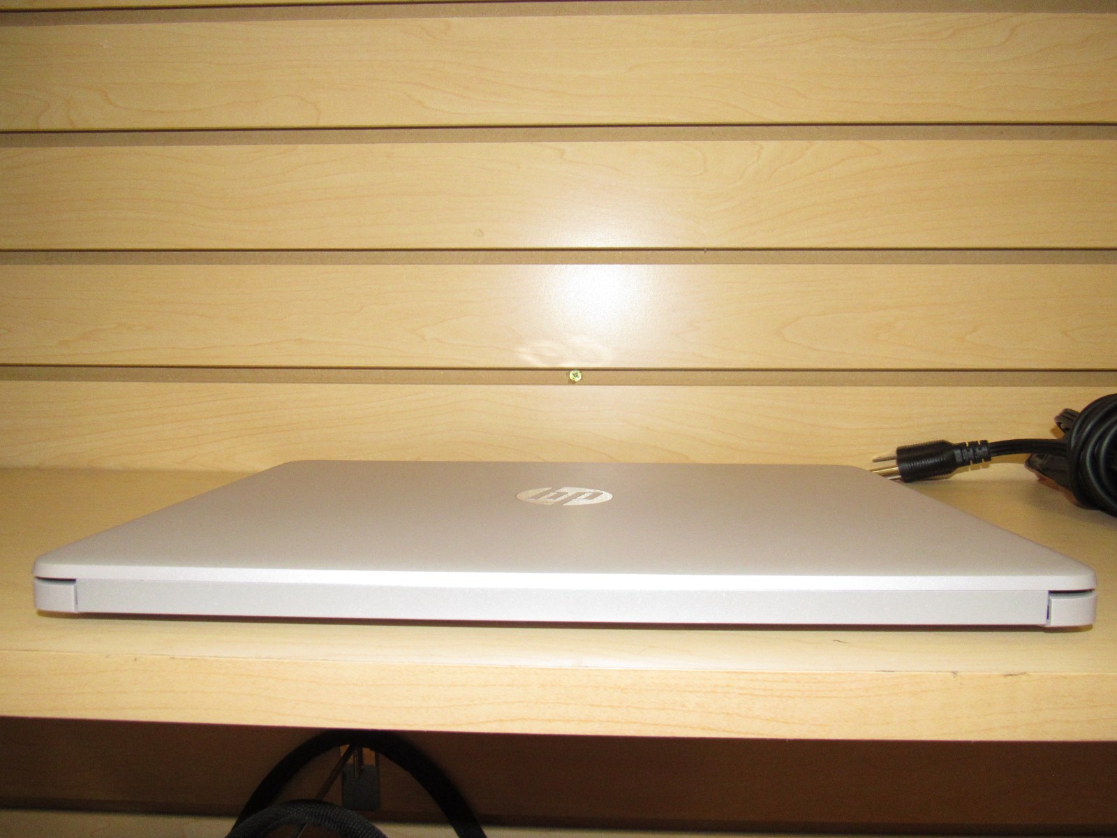 HP Laptop 14-DQ3240NR 14″