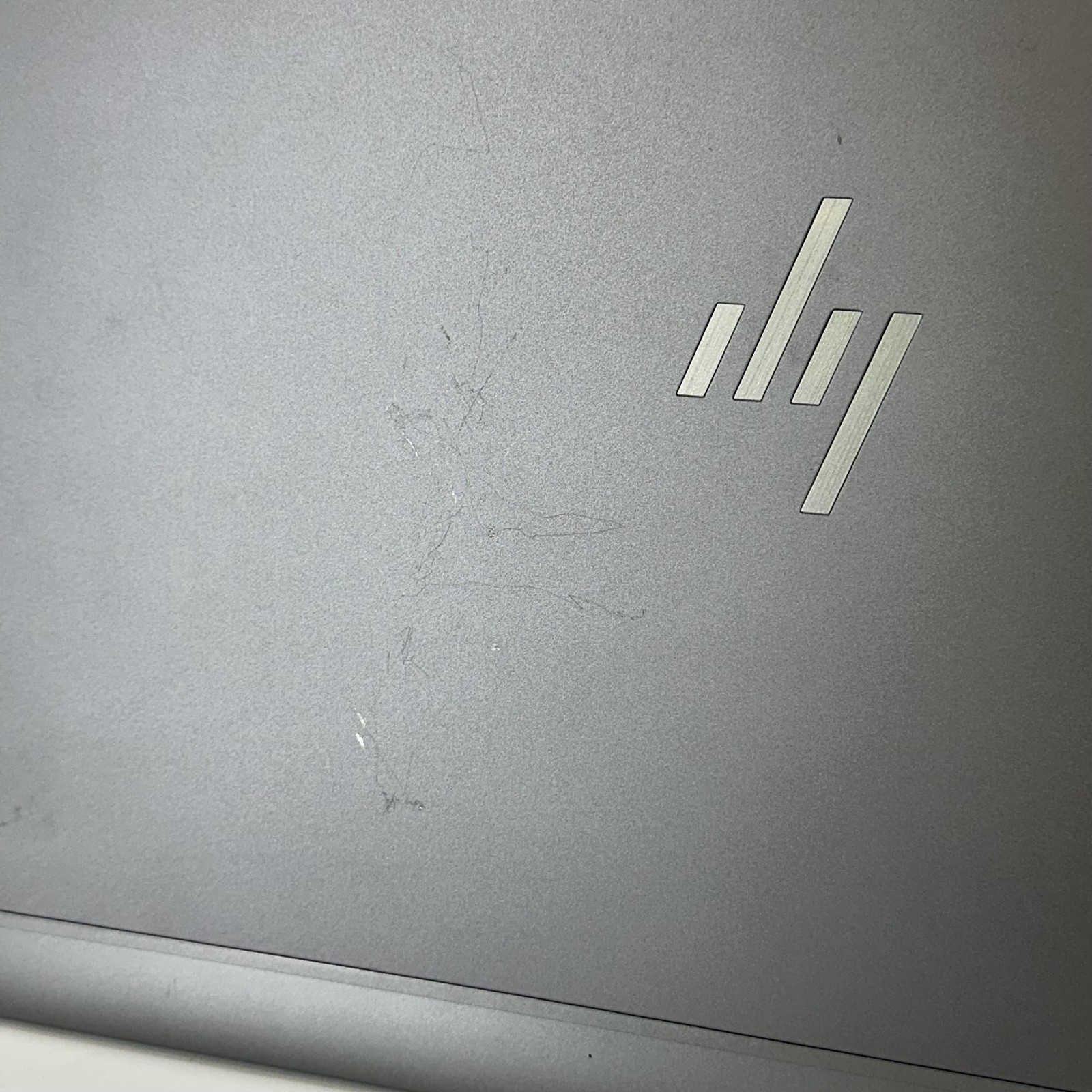 HP ZBook 15 G6 FHD i9-9880H 2.30GHz 32GB 1TB SSD NVIDIA Quadro T2000 Good