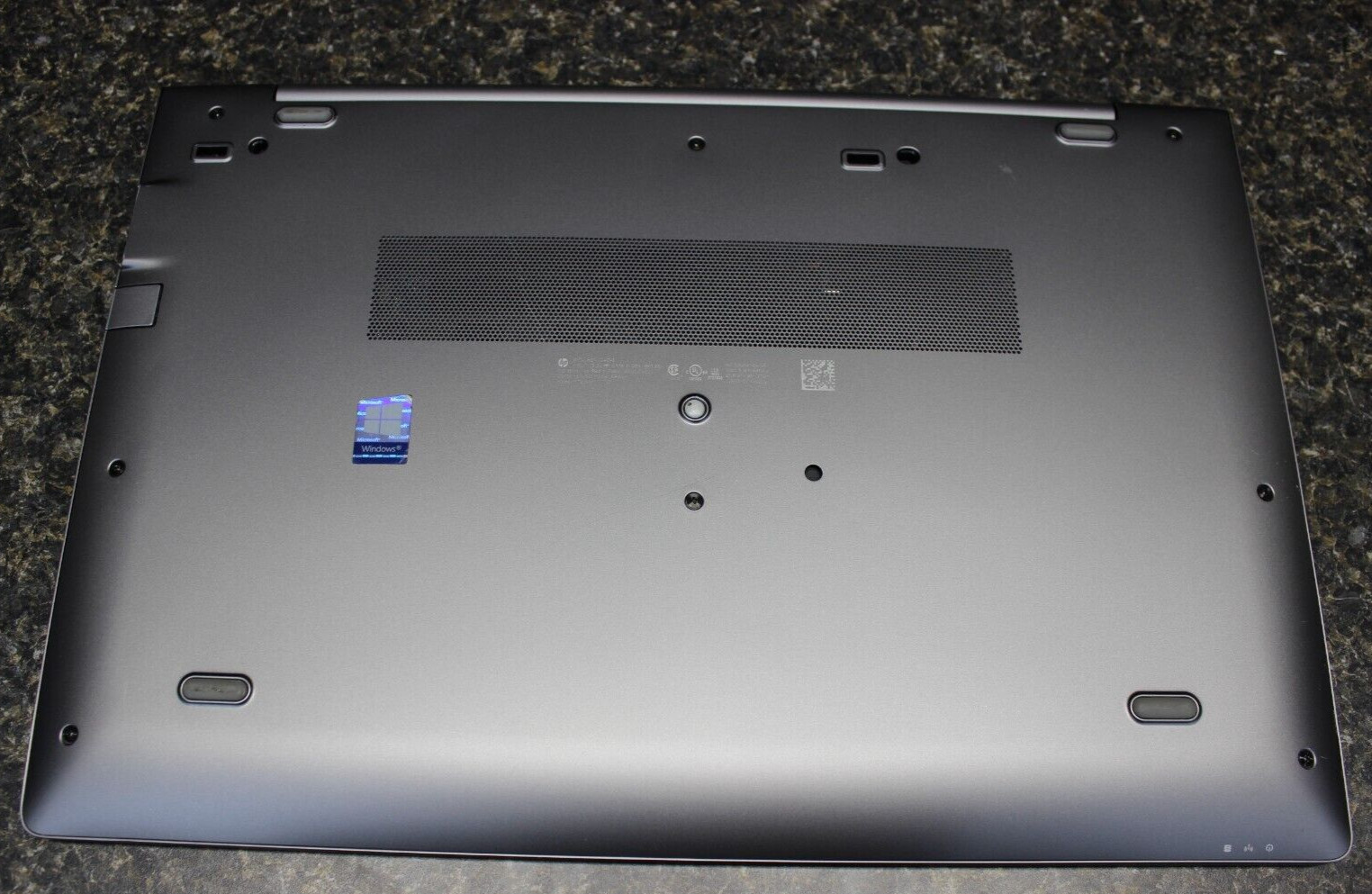 HP ZBook 15UG6 I7-8665U 256GB NvME SSD 16GB DDR4 Win11Pro