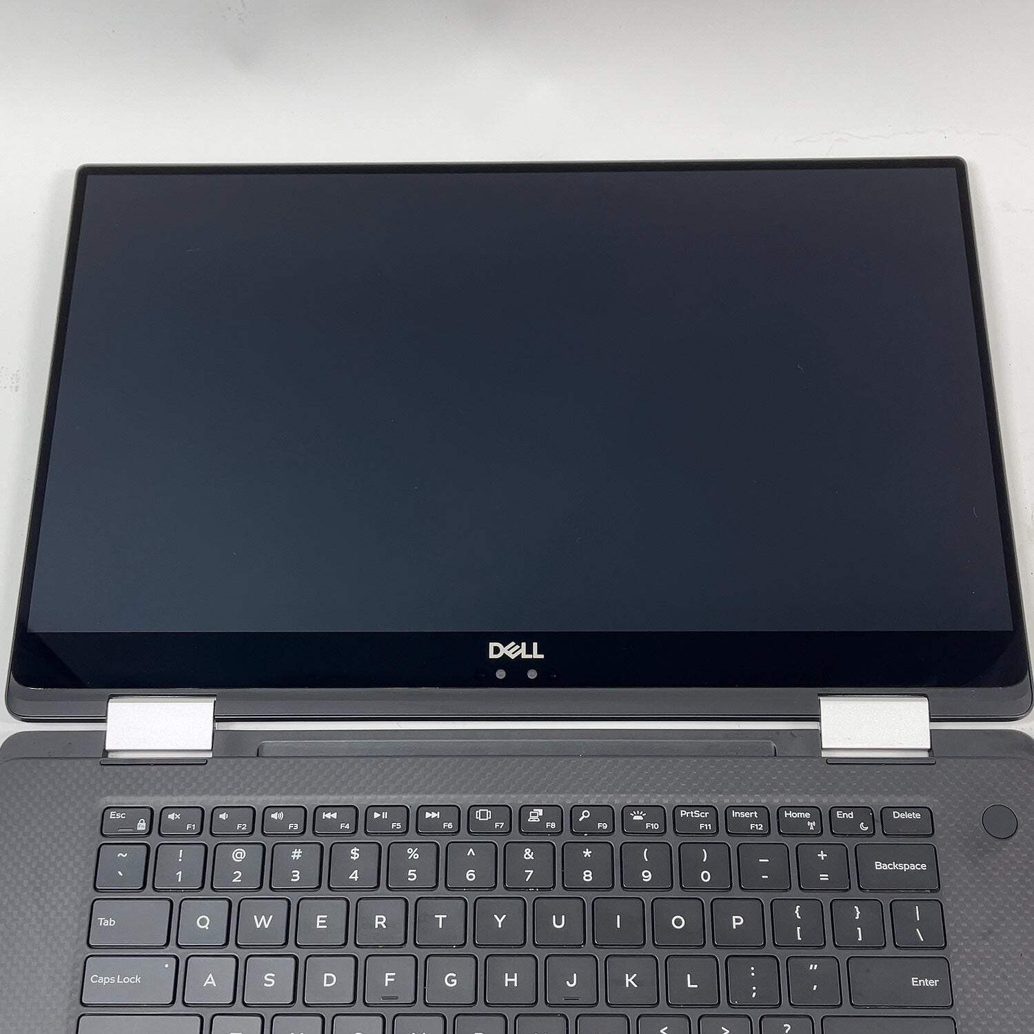 Dell XPS P73F 15.6″ i7-8705G 3.1GHz 16GB RAM 256GB SSD