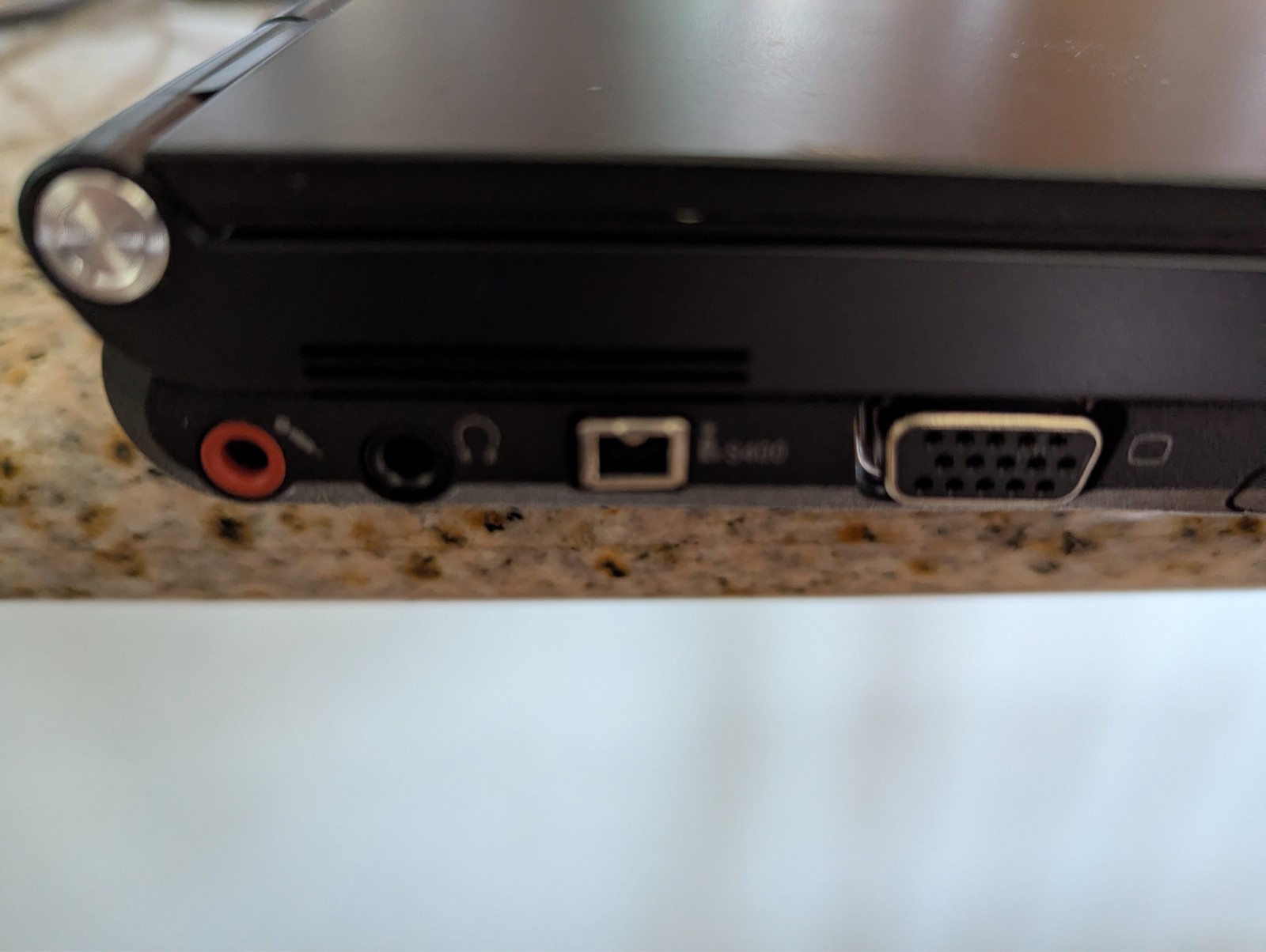 💻 Sony VAIO PCG-6W1L Laptop & AC Adapter selling AS-IS. Works