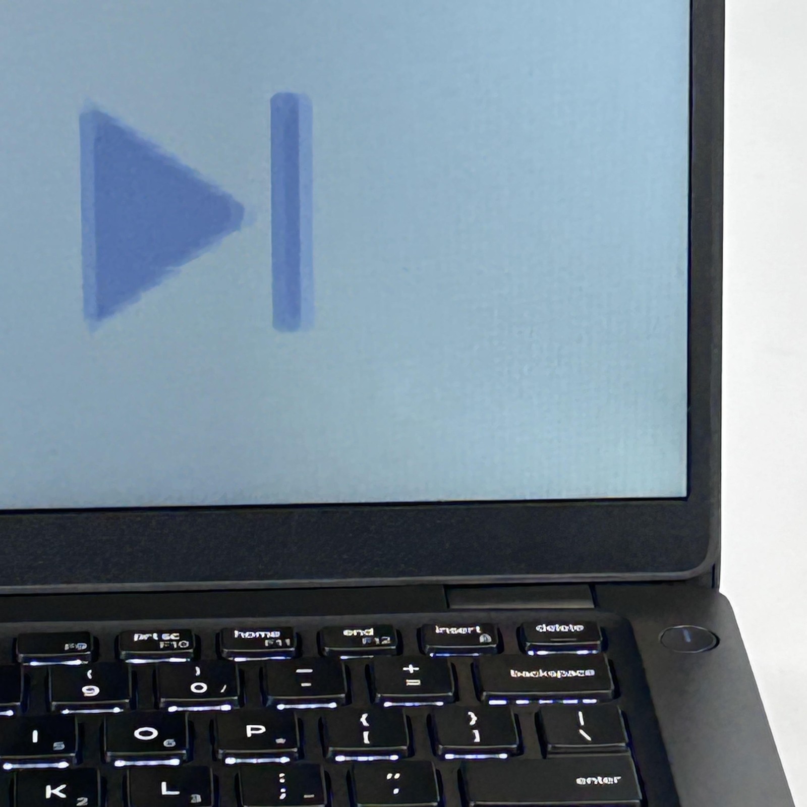 Dell Latitude 5400 14 Black HD i7-8665U 1.90GHz 16GB 500GB SSD Good