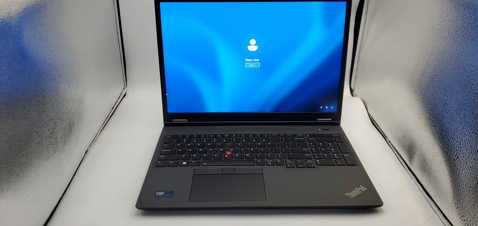 Lenovo ThinkPad P16v Gen 2 Laptop Ultra 7 165H 64GB RAM 1TB SSD W11P RTX 2000