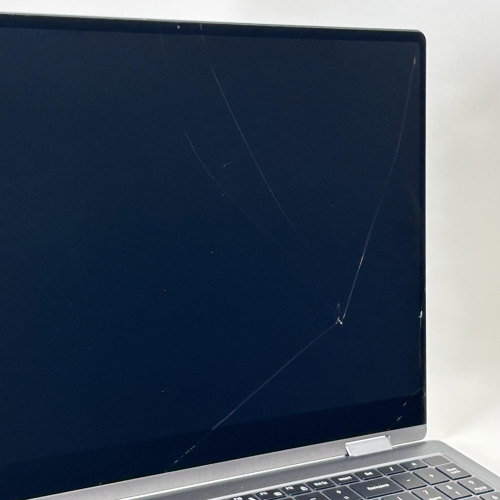 Samsung Galaxy Book5 Pro 360 QHD+ TOUCH Ultra 7 256V 16GB 512GB – Cracked Screen