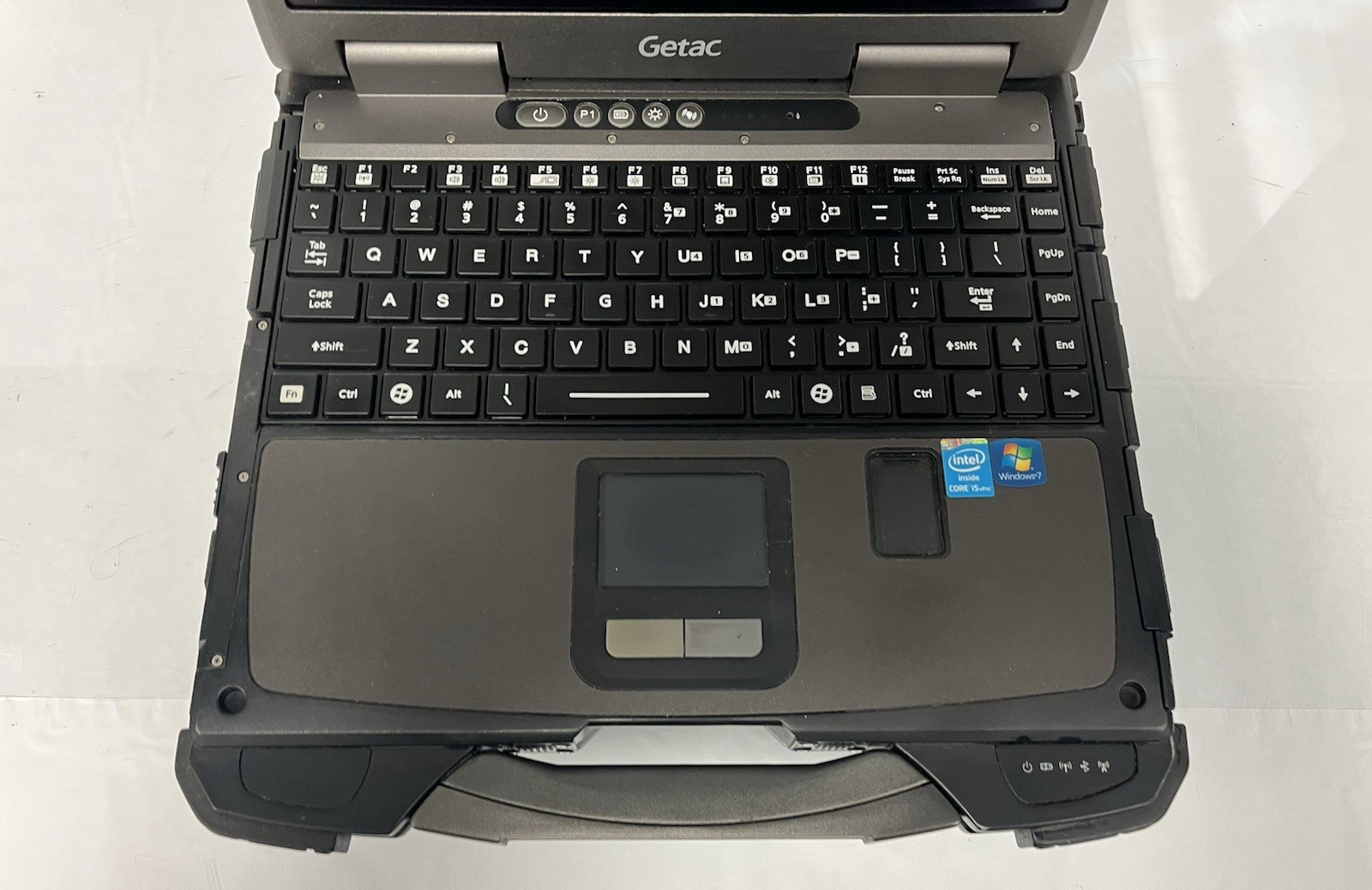 Getac B300 G5 Rugged Touch 13.3″ i5-4300M 2.60GHz 4GB Ram 128GB SSD 12680 Hours