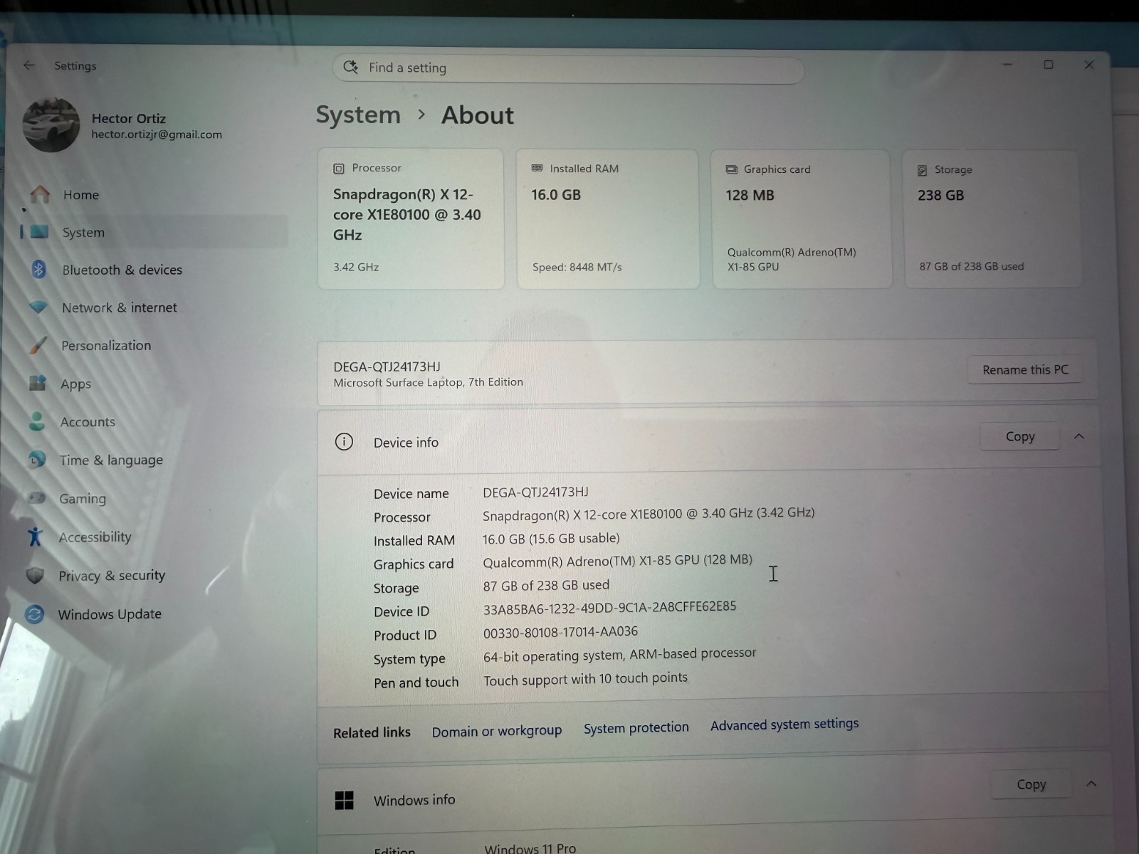 Surface Laptop 7th edition 15″ Snapdragon. 16GB RAM. 238GB SSD