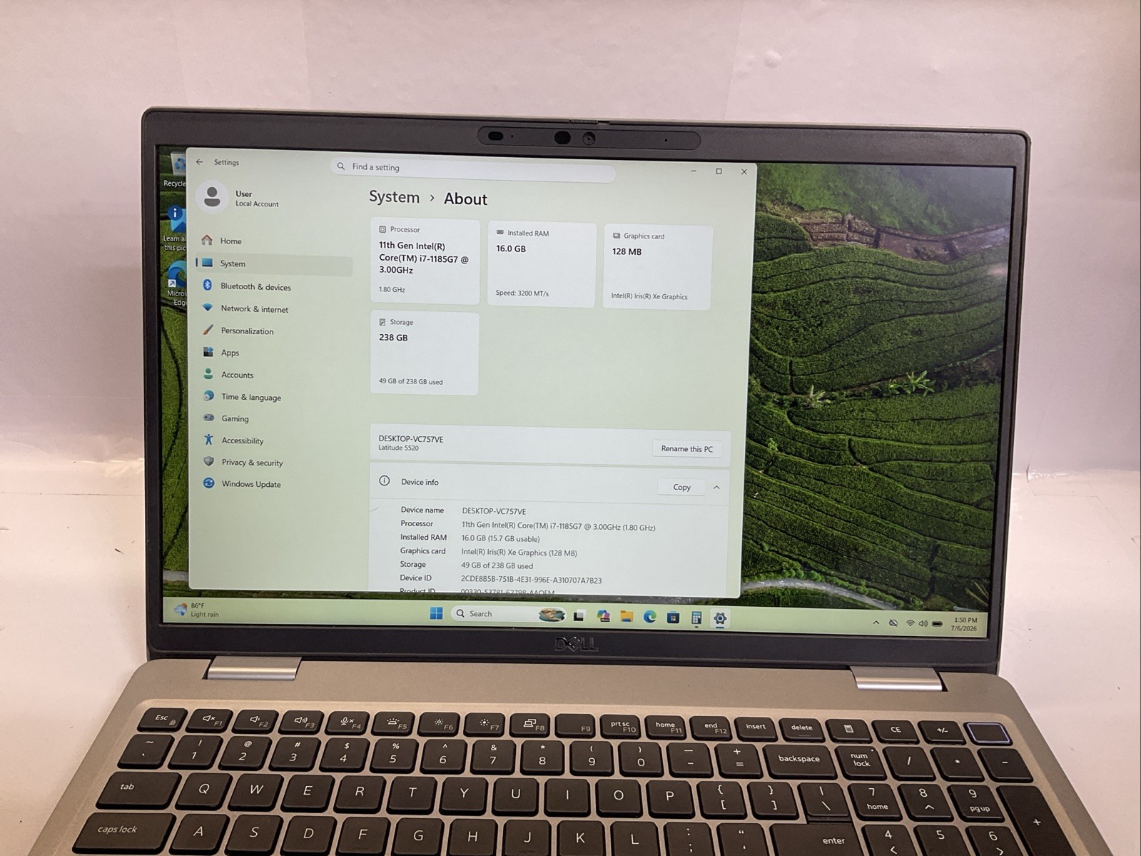 Dell Latitude 5520 15.6-inch i7-11th 16GB RAM 256GB SSD Touch W11 Pro AC(133F)