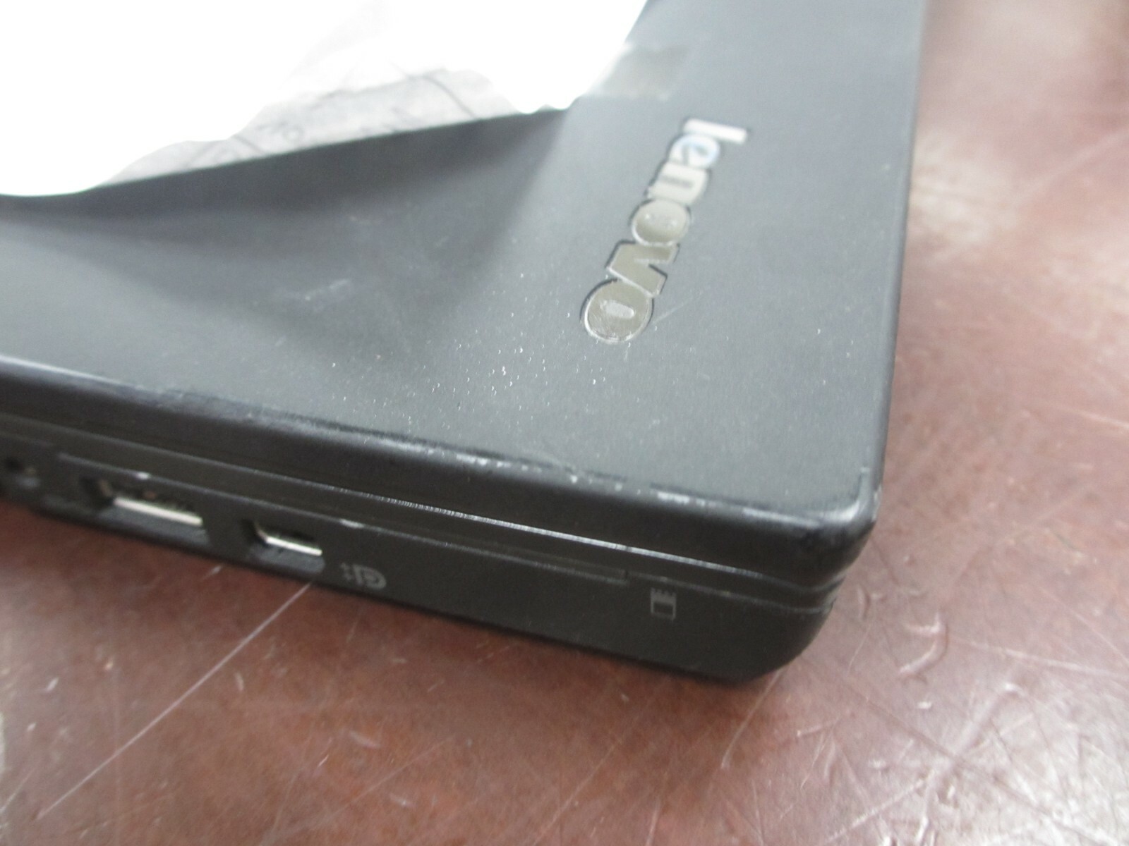 Lenovo ThinkPad X240 12.5″ 2.10Ghz i7-4600U 8GB 320GB WebCam Laptop [NO OS/AC]