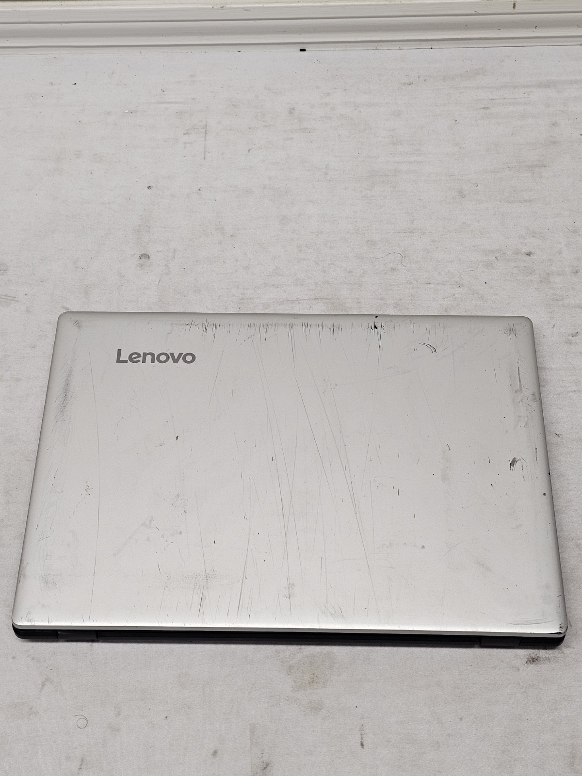 Lenovo IdeaPad 1005 Laptop – Intel – 2GB RAM – 60GB SSD – BAD BATTERY – Win 10