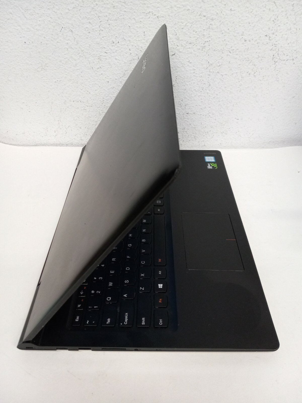 Lenovo 700-15ISK 15.6″ Intel-Core i7-6700HQ 16GB 1024GB SSD Win11 H NVIDIA 950M