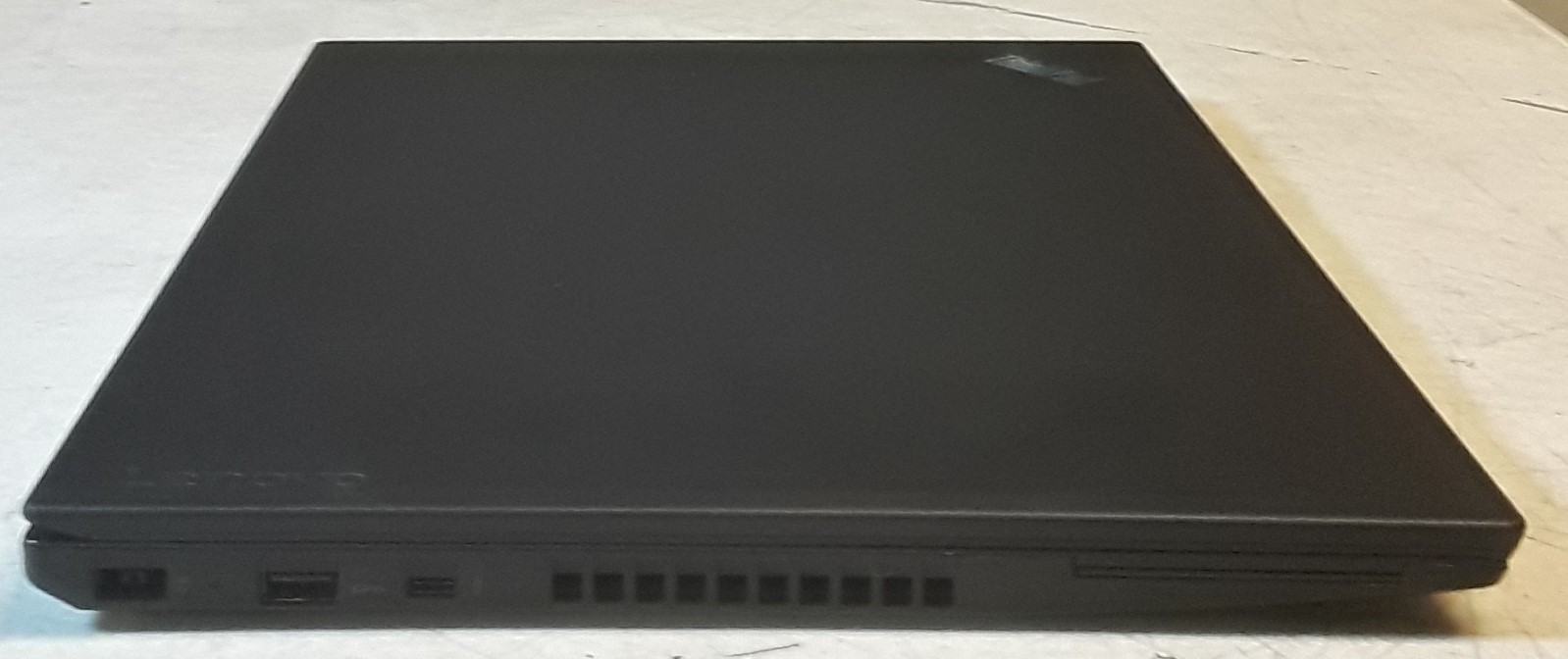 Lenovo ThinkPad T570 i7 8GB No Hard Drive for Parts